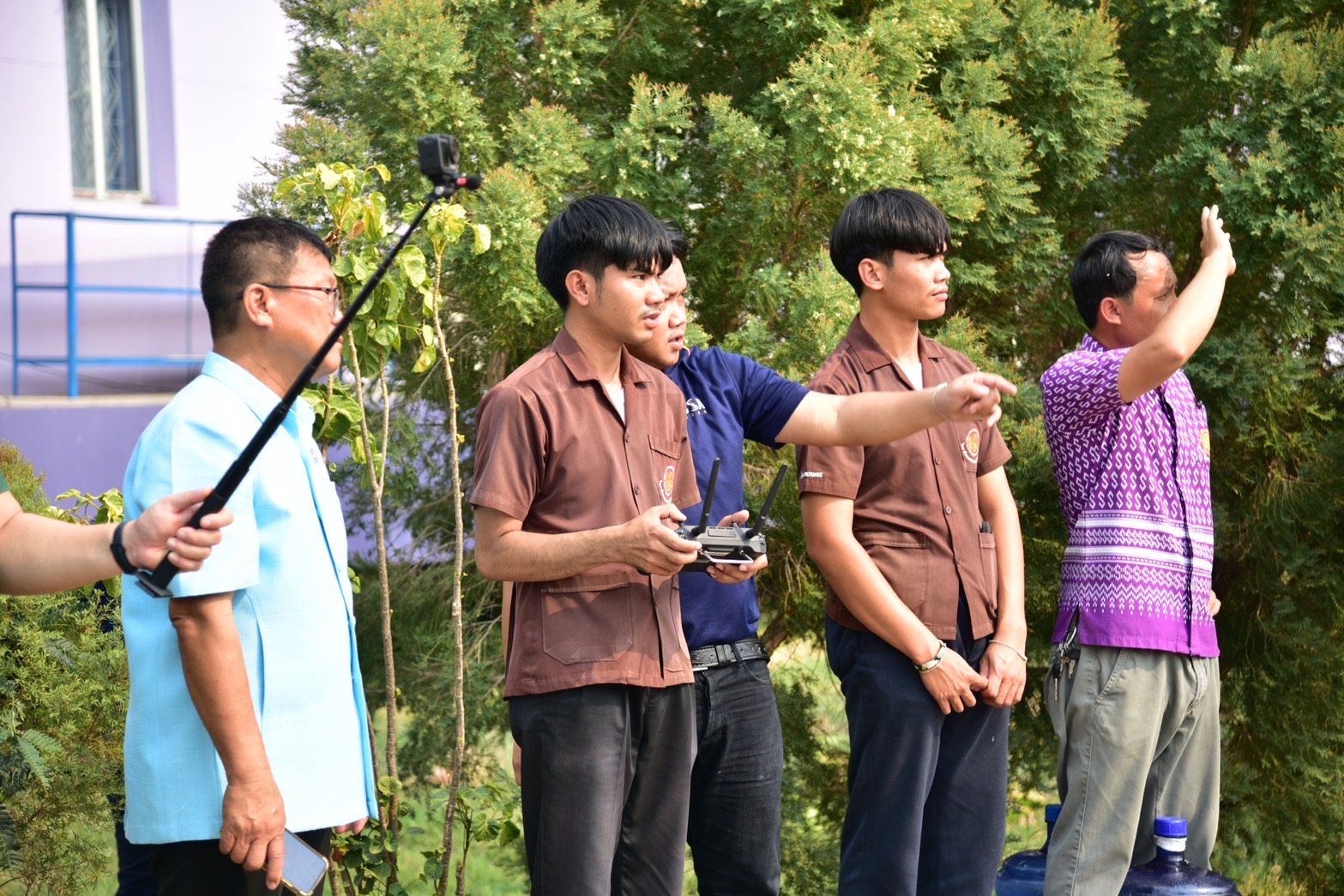 IMAGE - 2444