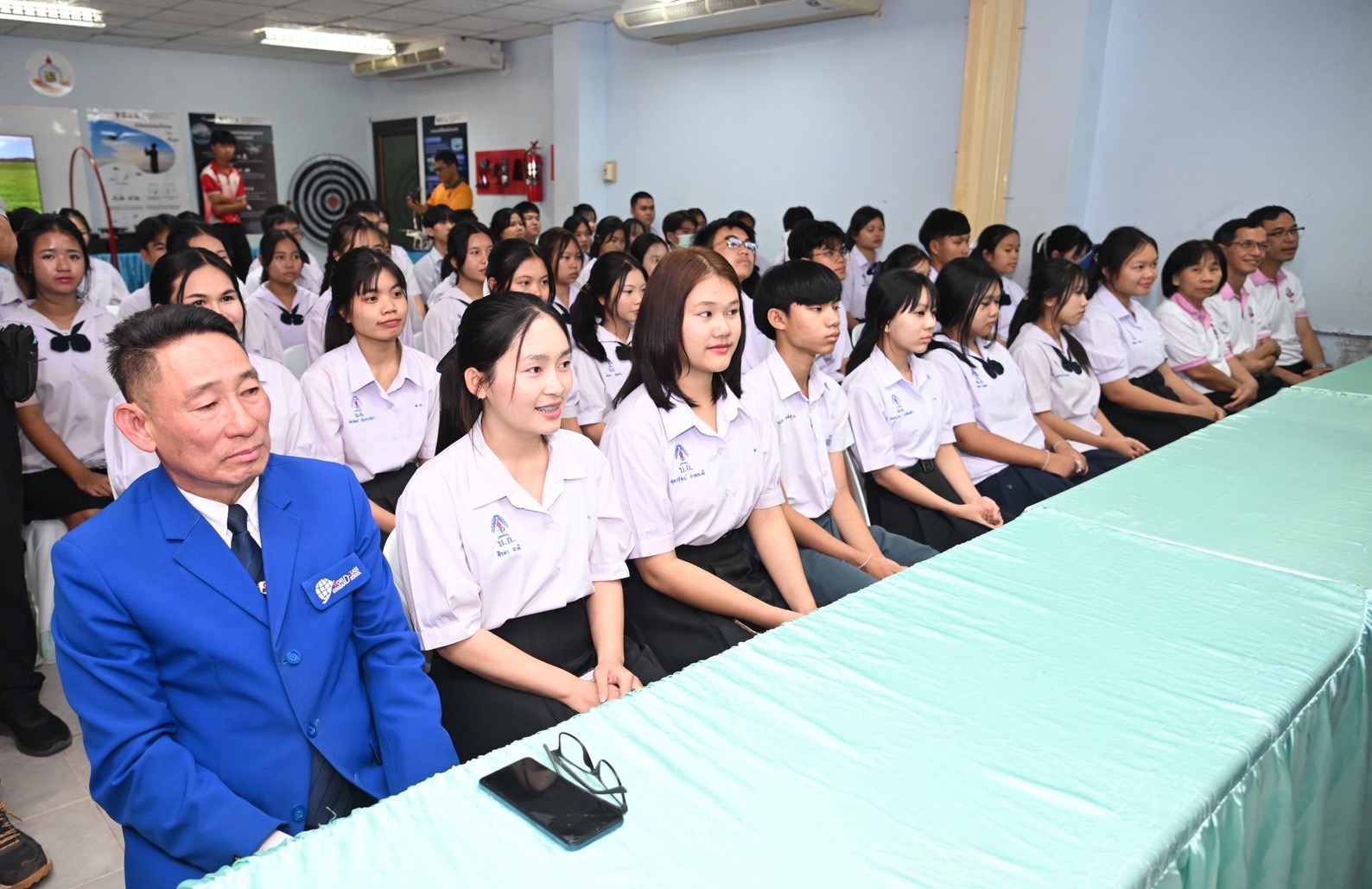 IMAGE - 3213