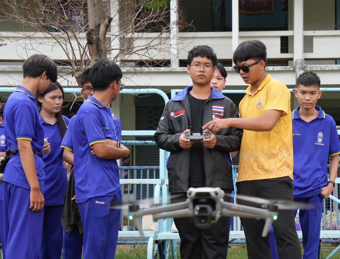 IMAGE - 3926